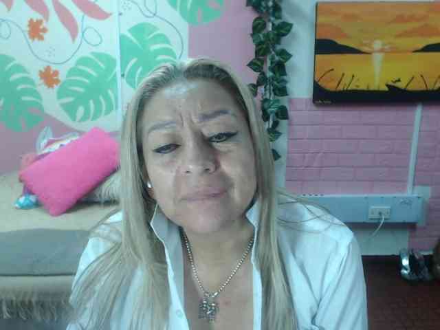 valeria-sexy webcam
