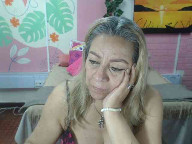 valeria-sexy webcam