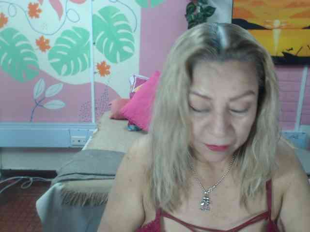 valeria-sexy webcam