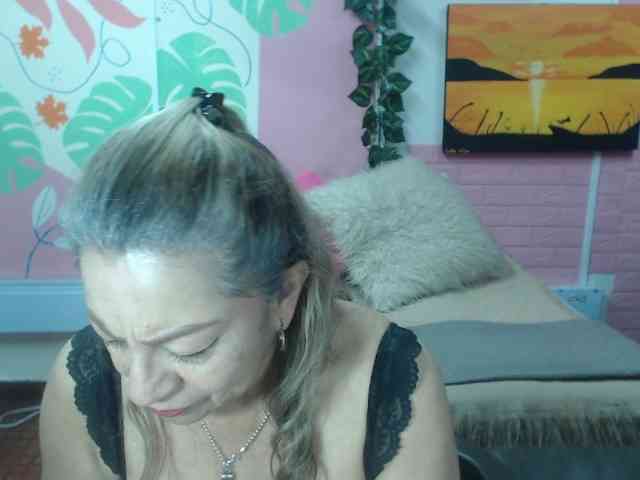 valeria-sexy webcam