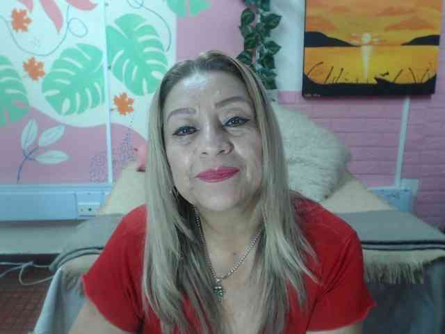 valeria-sexy valeria-sexy