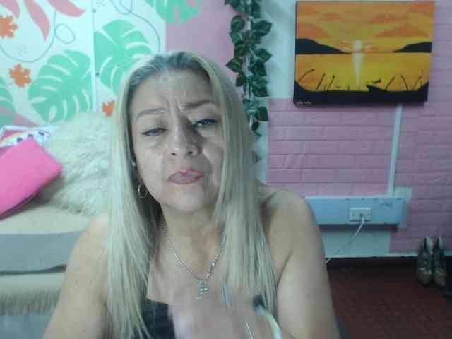 valeria-sexy webcam