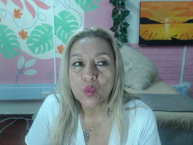 valeria-sexy webcam