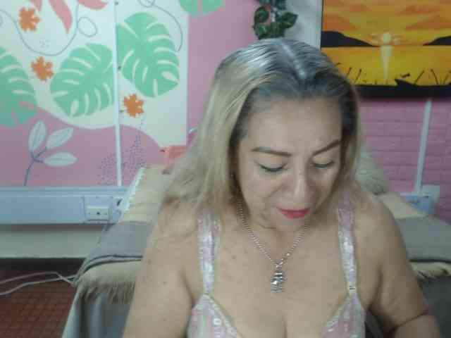 valeria-sexy