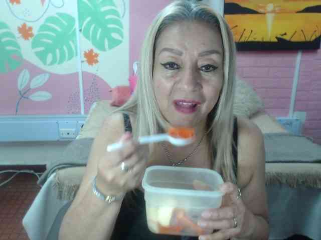 valeria-sexy webcam
