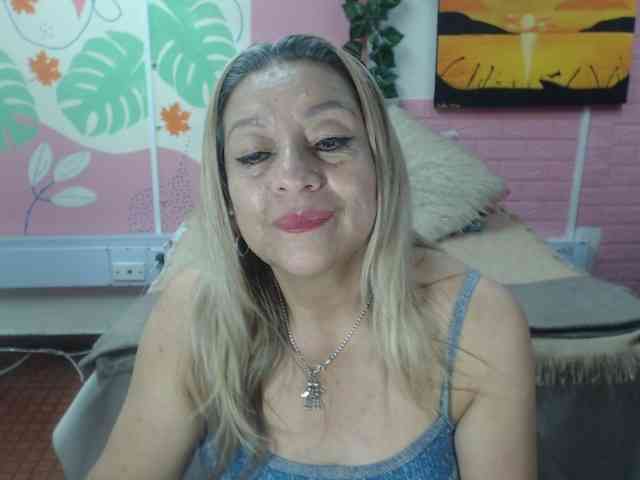 valeria-sexy webcam