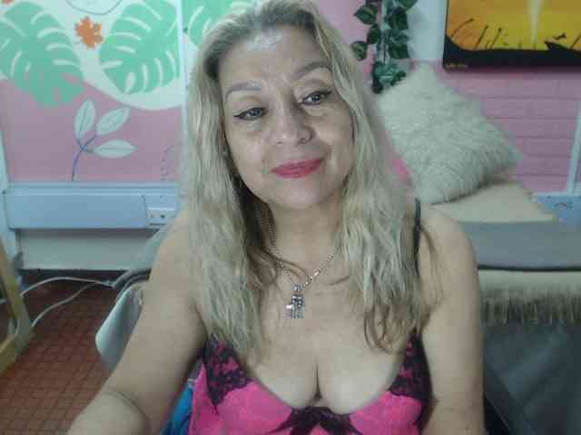 valeria-sexy