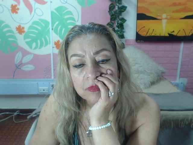 valeria-sexy webcam