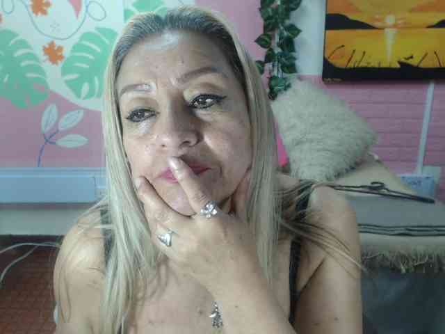 valeria-sexy webcam