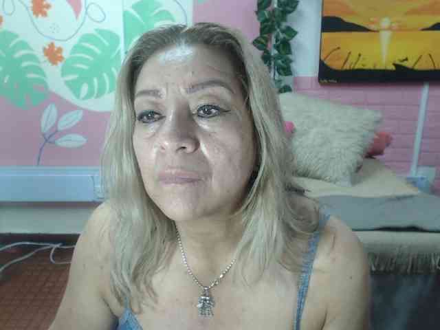 valeria-sexy webcam