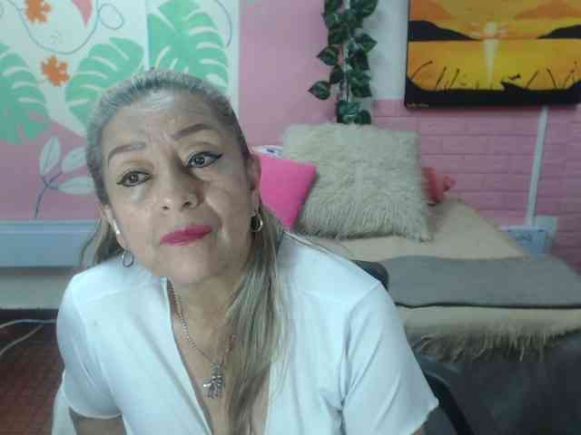valeria-sexy webcam