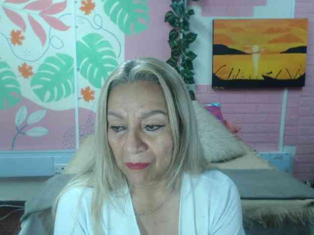 valeria-sexy webcam