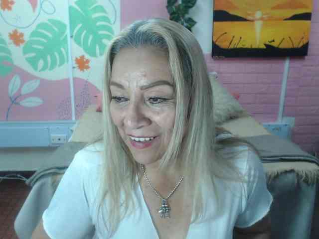 valeria-sexy webcam