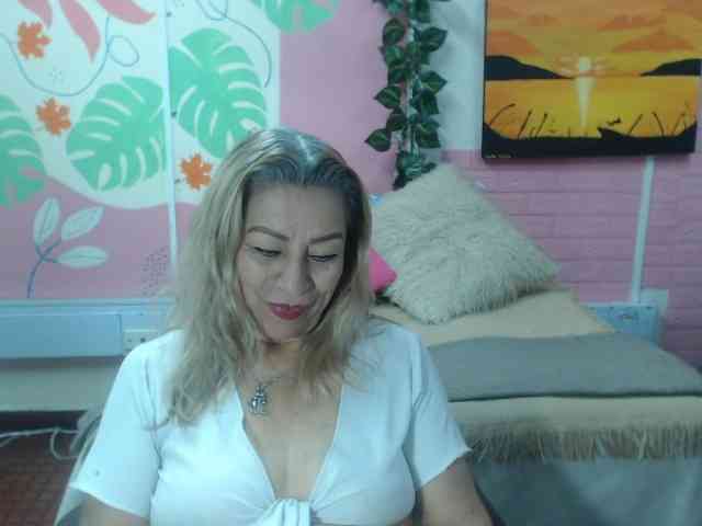 valeria-sexy webcam