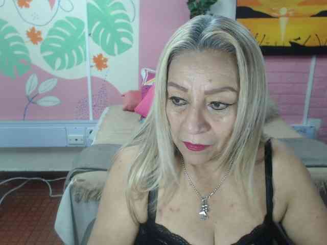 valeria-sexy webcam