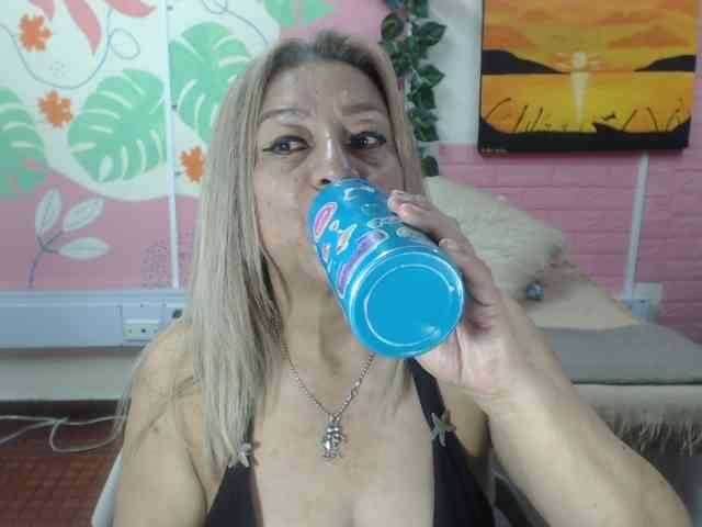 valeria-sexy webcam