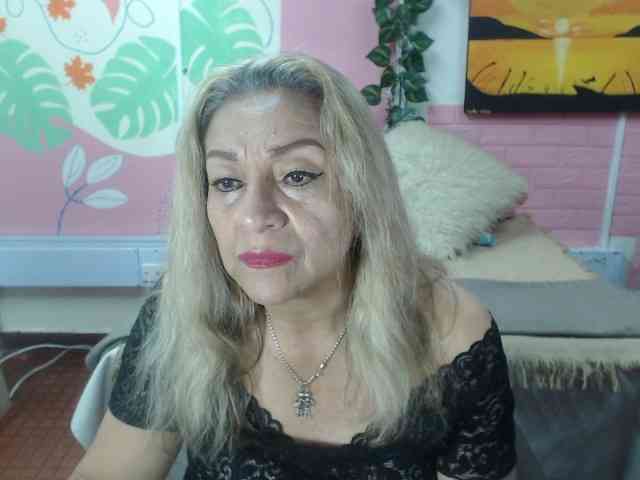 valeria-sexy webcam