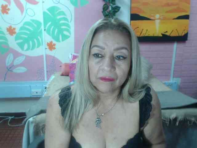 valeria-sexy webcam