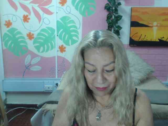 valeria-sexy webcam