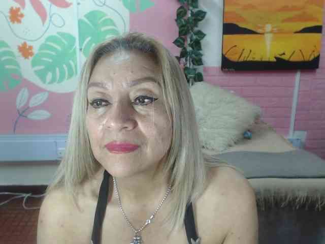 valeria-sexy webcam