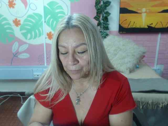 valeria-sexy valeria-sexy