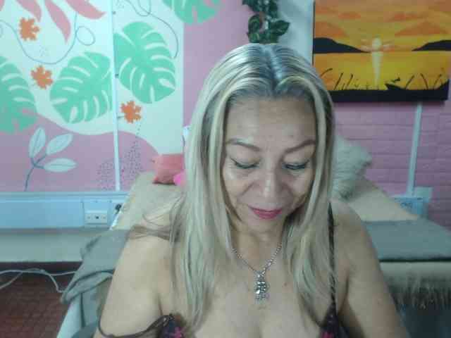 valeria-sexy webcam