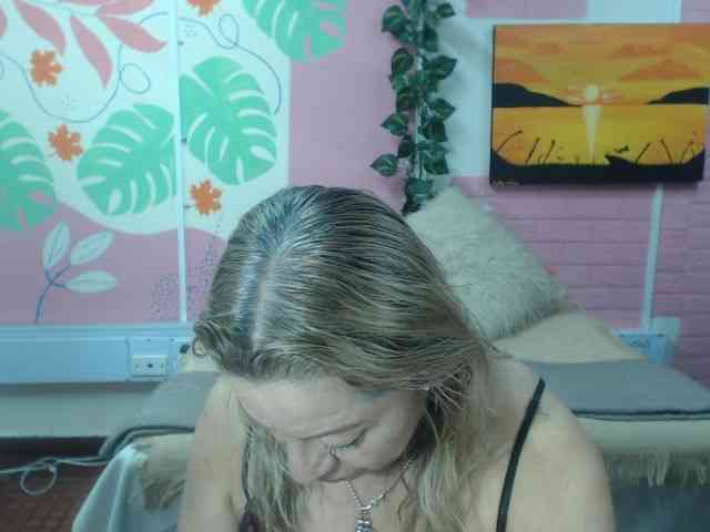 valeria-sexy webcam