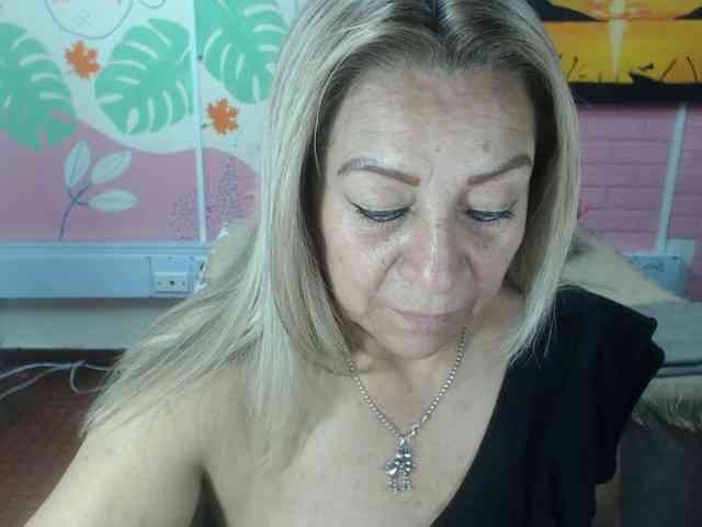 valeria-sexy webcam