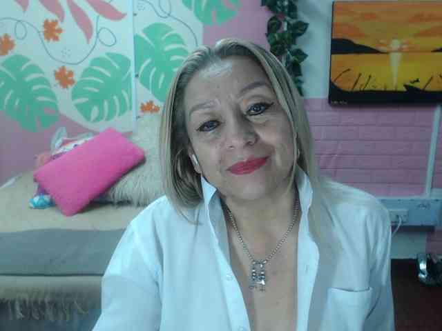 valeria-sexy webcam