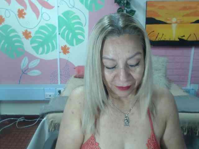 valeria-sexy webcam