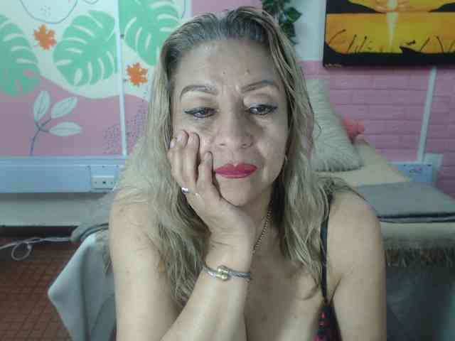 valeria-sexy webcam