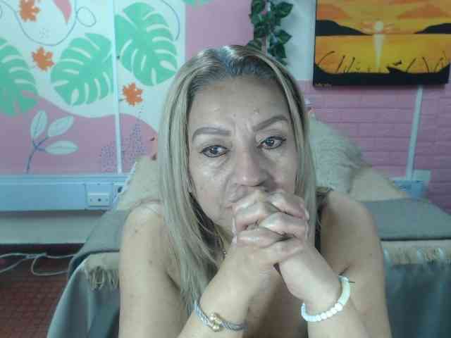 valeria-sexy webcam