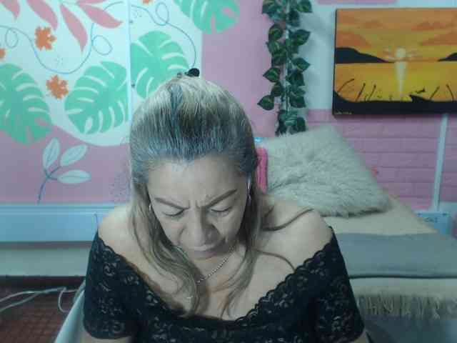 valeria-sexy webcam