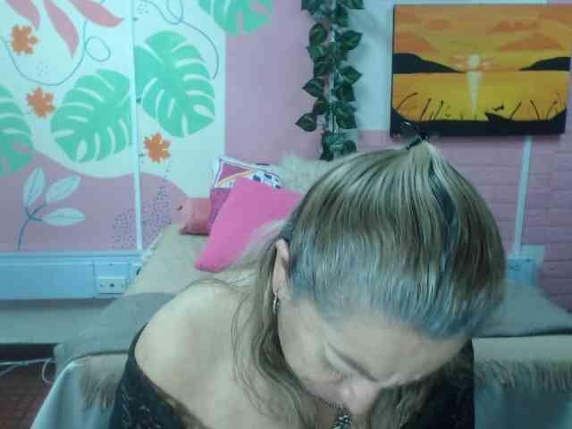 valeria-sexy webcam