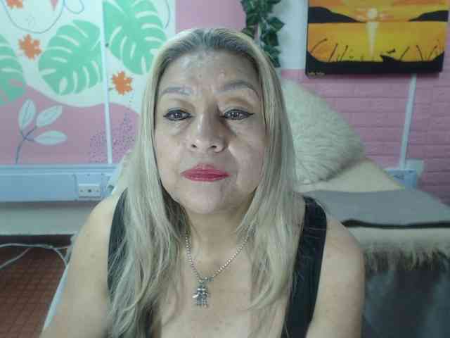 valeria-sexy webcam