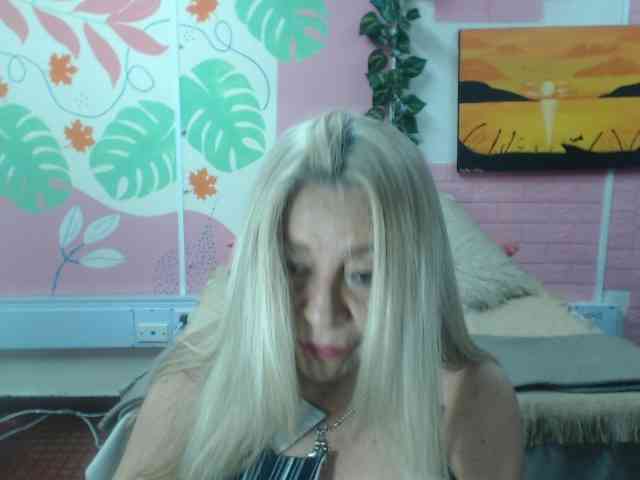 valeria-sexy webcam