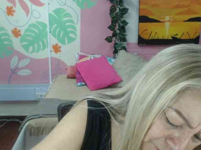 valeria-sexy webcam