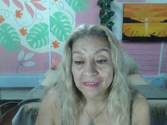 valeria-sexy webcam