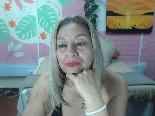 valeria-sexy webcam