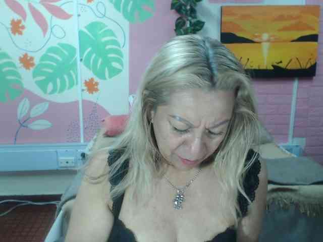 valeria-sexy webcam