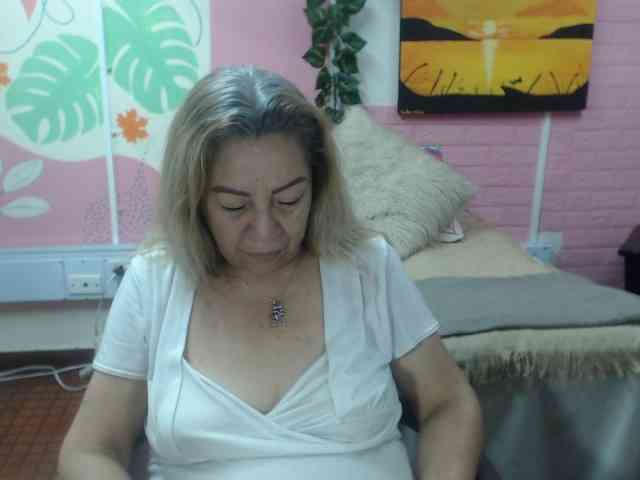 valeria-sexy webcam