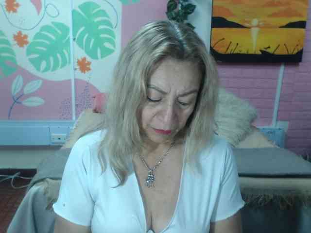 valeria-sexy webcam
