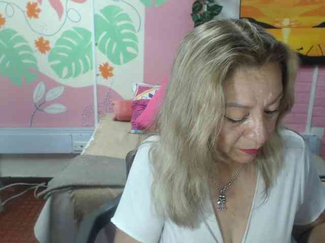 valeria-sexy webcam