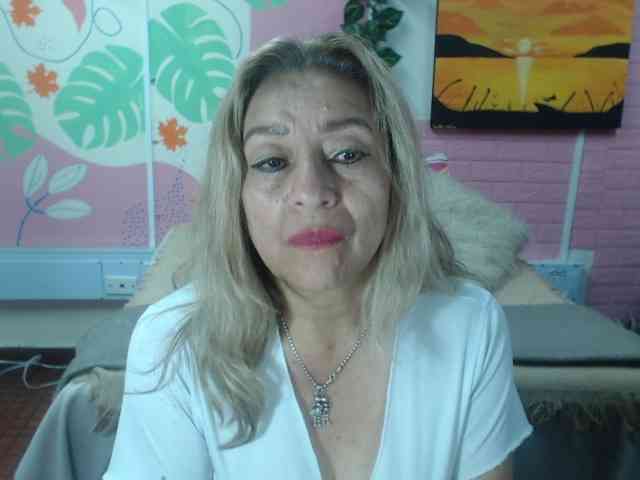 valeria-sexy webcam