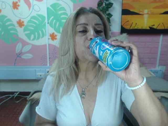 valeria-sexy webcam