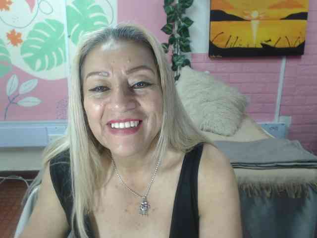 valeria-sexy webcam