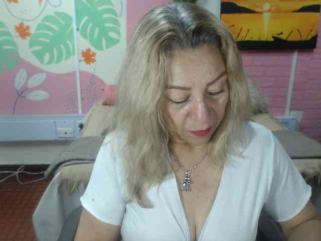 valeria-sexy