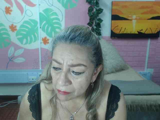 valeria-sexy webcam