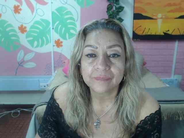 valeria-sexy webcam