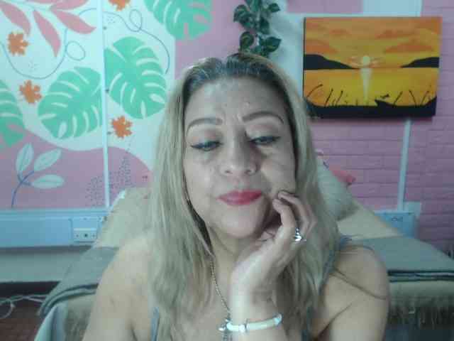 valeria-sexy webcam